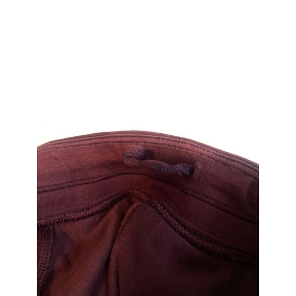 Lululemon Relaxed High-Rise Jogger in "Cassis" Dark Plus Purple Size 2 - Picture 4 of 9